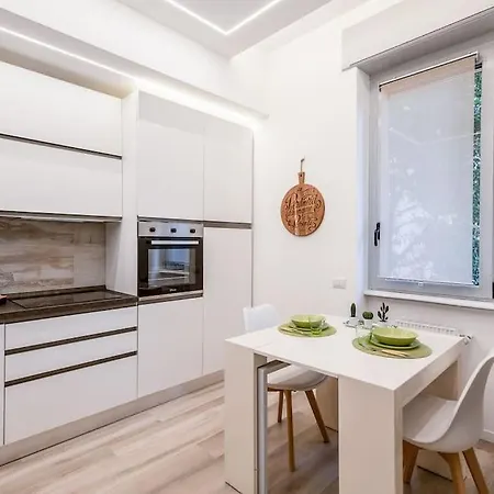 Linate Airport Elegant Suite,tram 1 Minute Away Lejlighed *