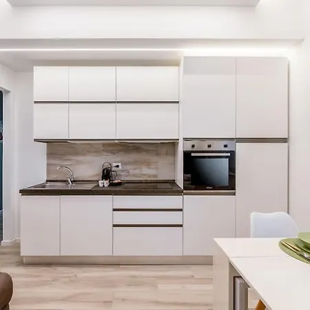 Lejlighed Linate Airport Elegant Suite,tram 1 Minute Away