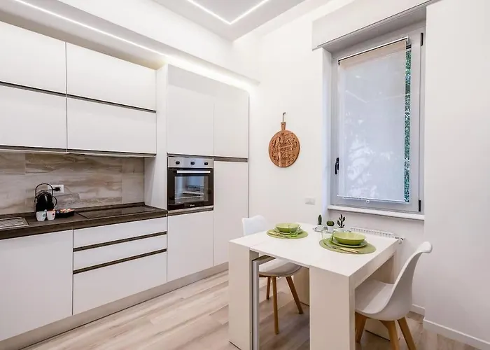 Linate Airport Elegant Suite,tram 1 Minute Away Daire *